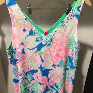 NWOT reversible silk top.  Other side is green.